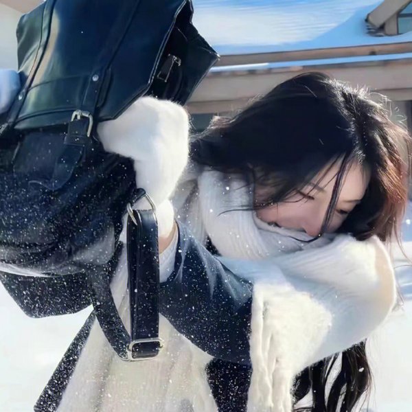 恋上周日海报